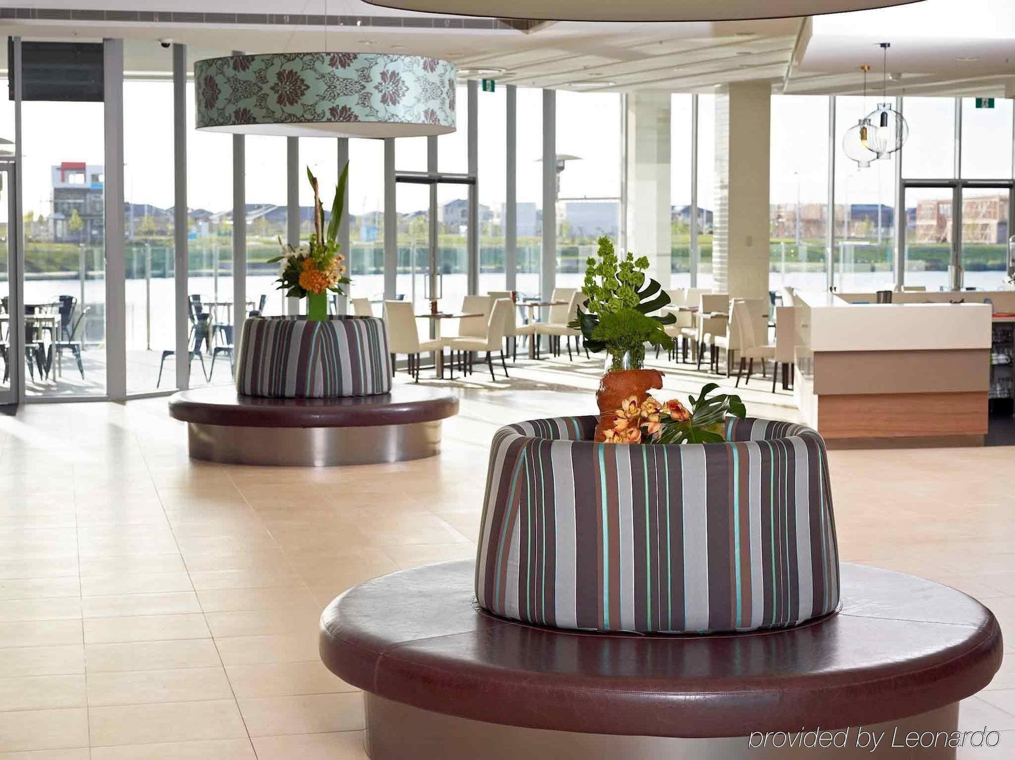 Grand Hotel And Apartments 타운즈빌 외부 사진