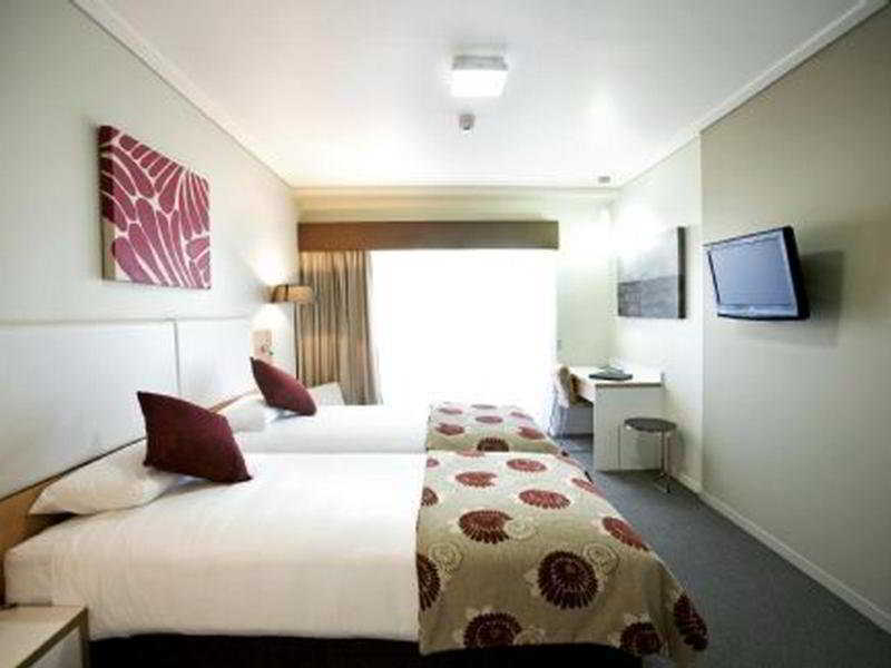 Grand Hotel And Apartments 타운즈빌 객실 사진